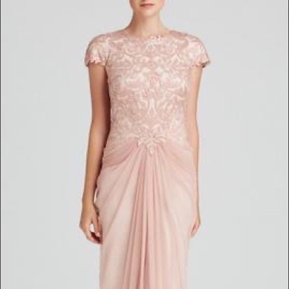 Tadashi shoji lace dress,size 8 match with 6,beige,retail price 630 US,brand new - Picture 5 of 5